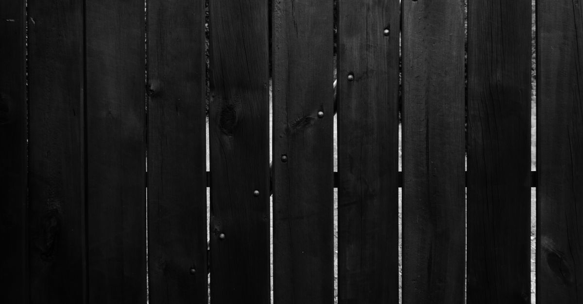 Choosing the Right Colour for Your Colorbond Pool Fencing
