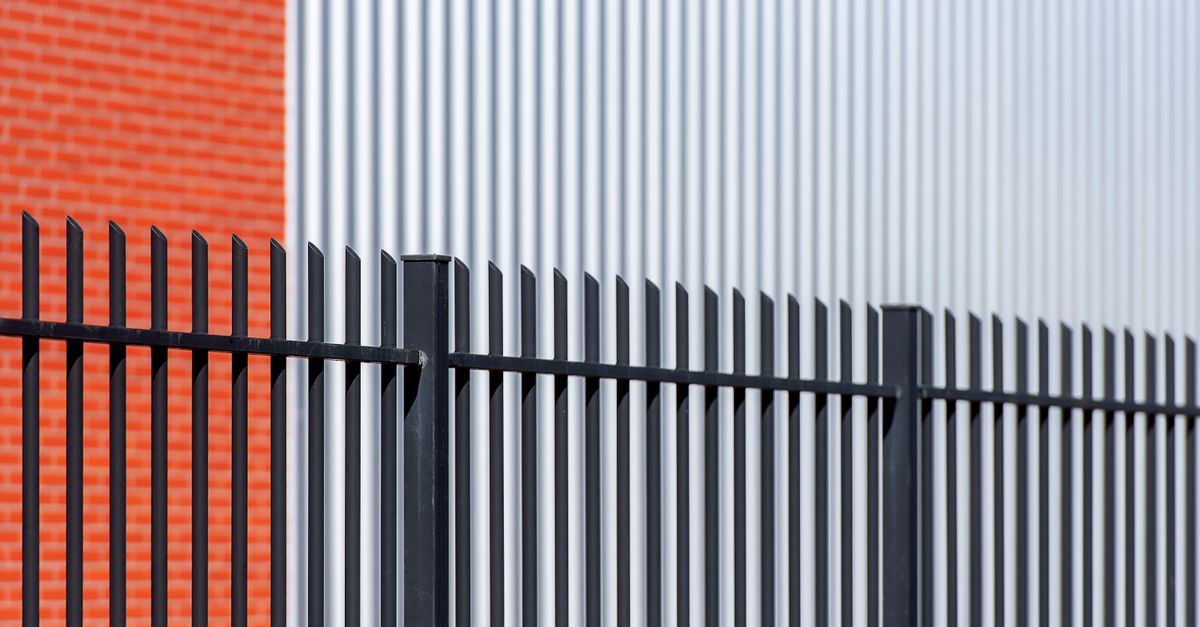 The Benefits of Privacy Colorbond Fencing for Urban Homes
